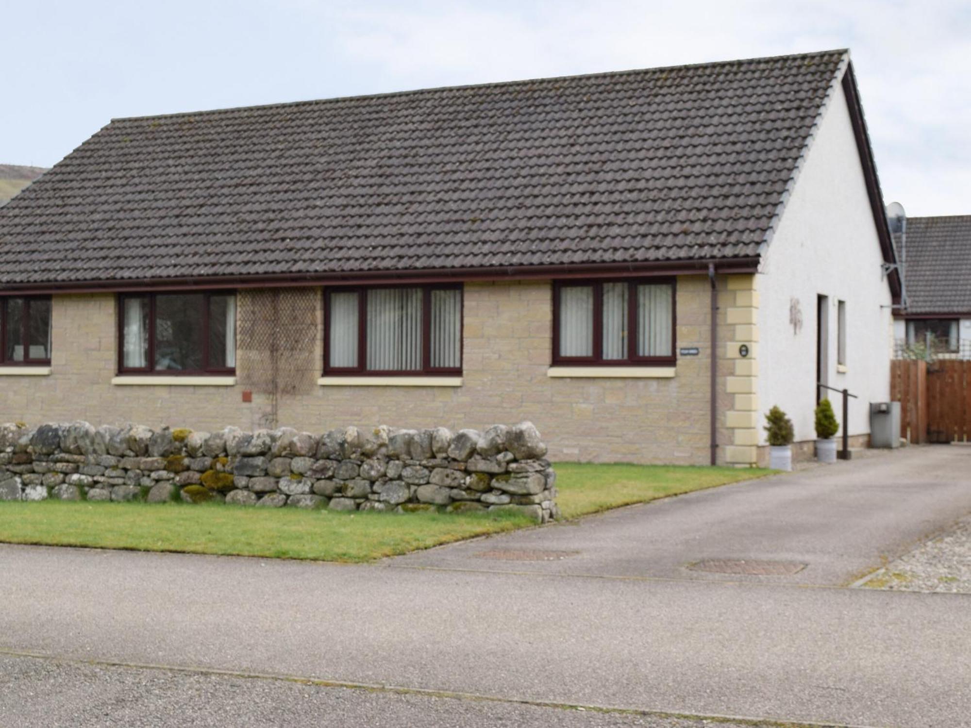 Four Winds Villa Drumnadrochit Eksteriør billede